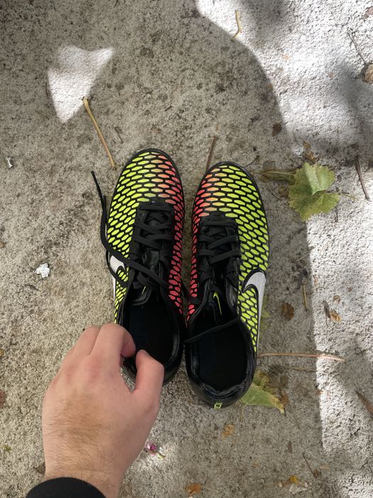 Бутонки Nike Magista