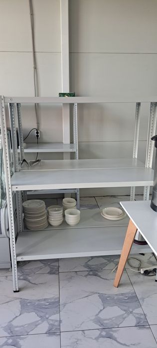 Стеллажи на кухню