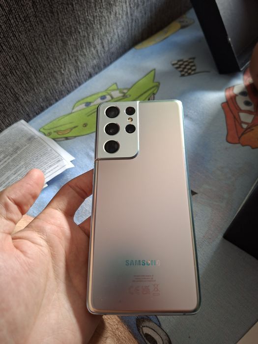 Vand s21ultra display defect in rest este perfect 128gb