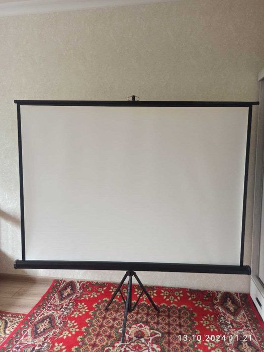 Проектор учун экран