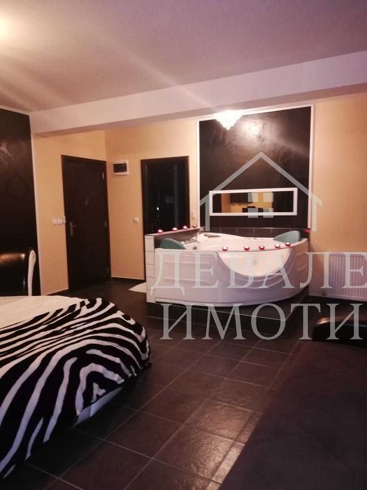 Дава се под наем Хотел в Мартен - 800 кв.м за 4488.51 € - Снимка #10
