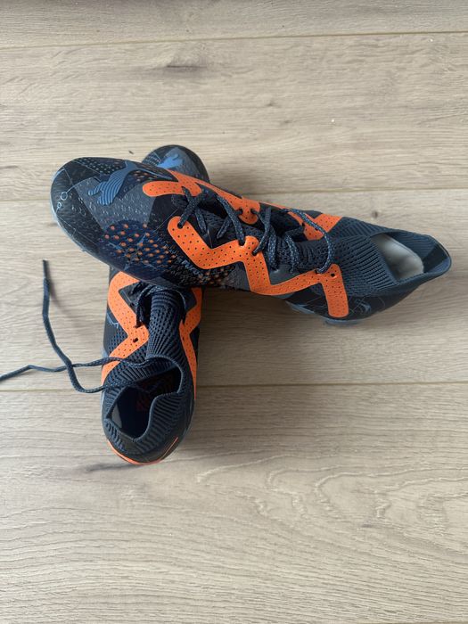 Продам футбольные бутсы