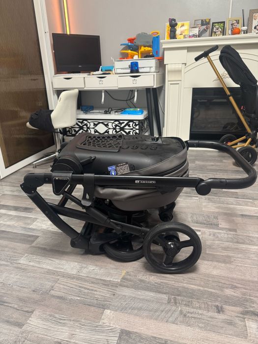 Carucior reversibil Adamex.