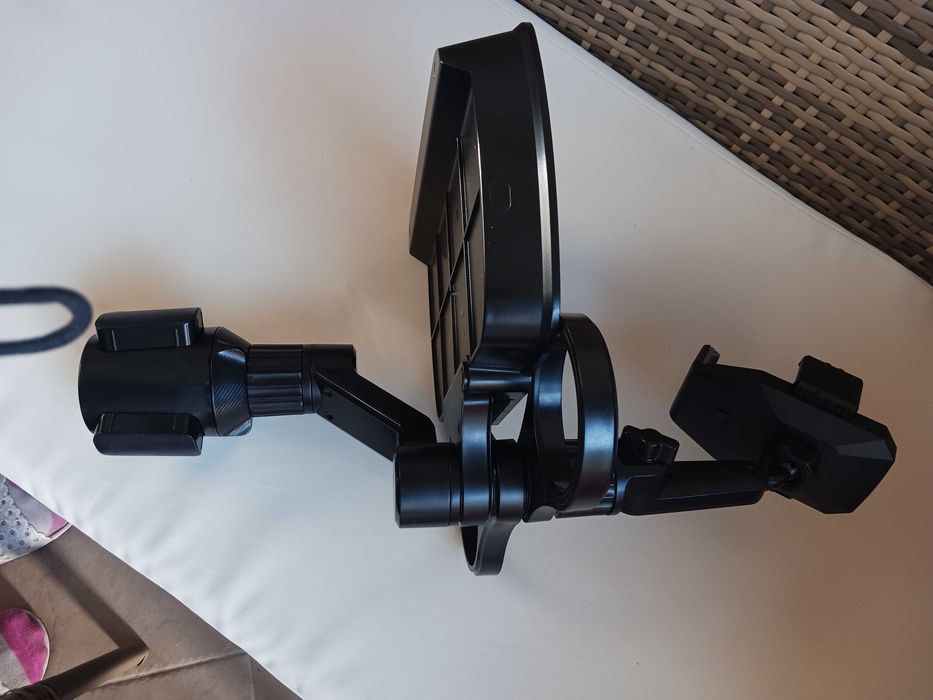 Стойка за GSM , чаши и таблет пкемпер одходяща