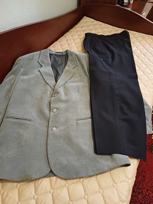 МЪЖКИ ПАНТАЛОН - плътна коприна, цвят черен, размер 52, цена 50 лв.