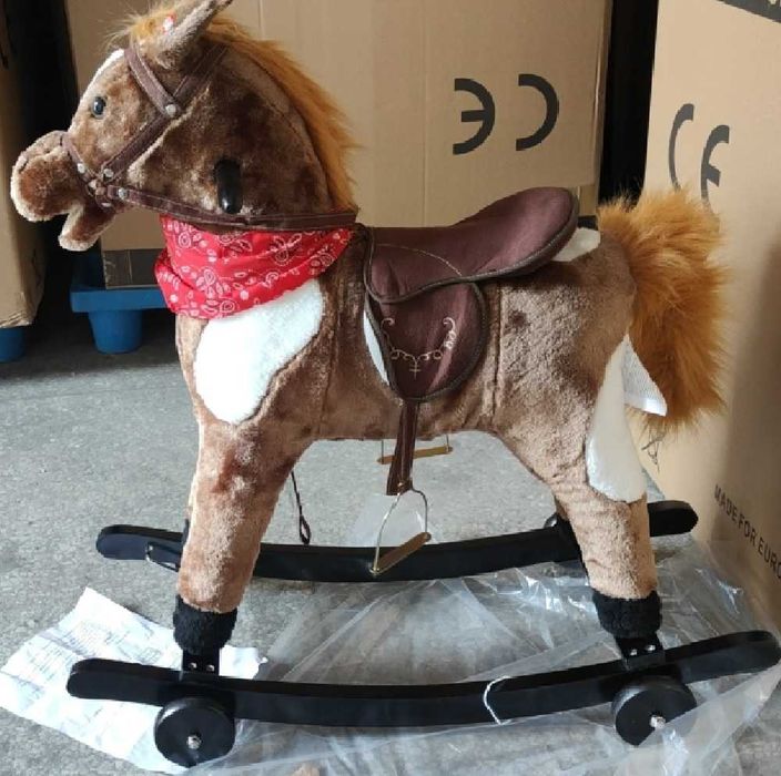 Детско конче-люлка 2в1 с колелца.