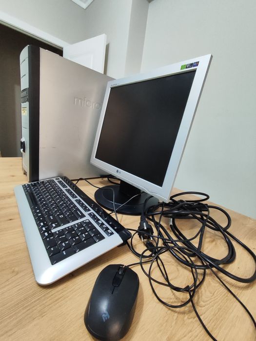 Продам настольный компьютер в комплекте