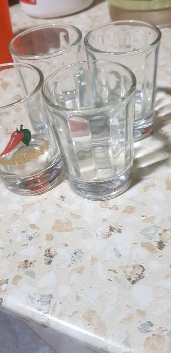 Продам рюмки и стаканы