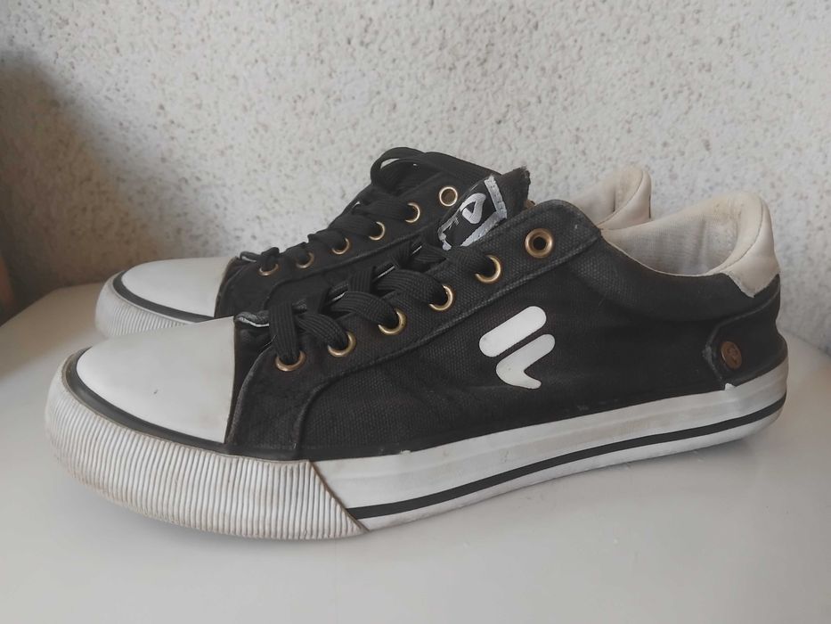 Fila 100% оригинални кецове / спортни обувки Фила, номер 39