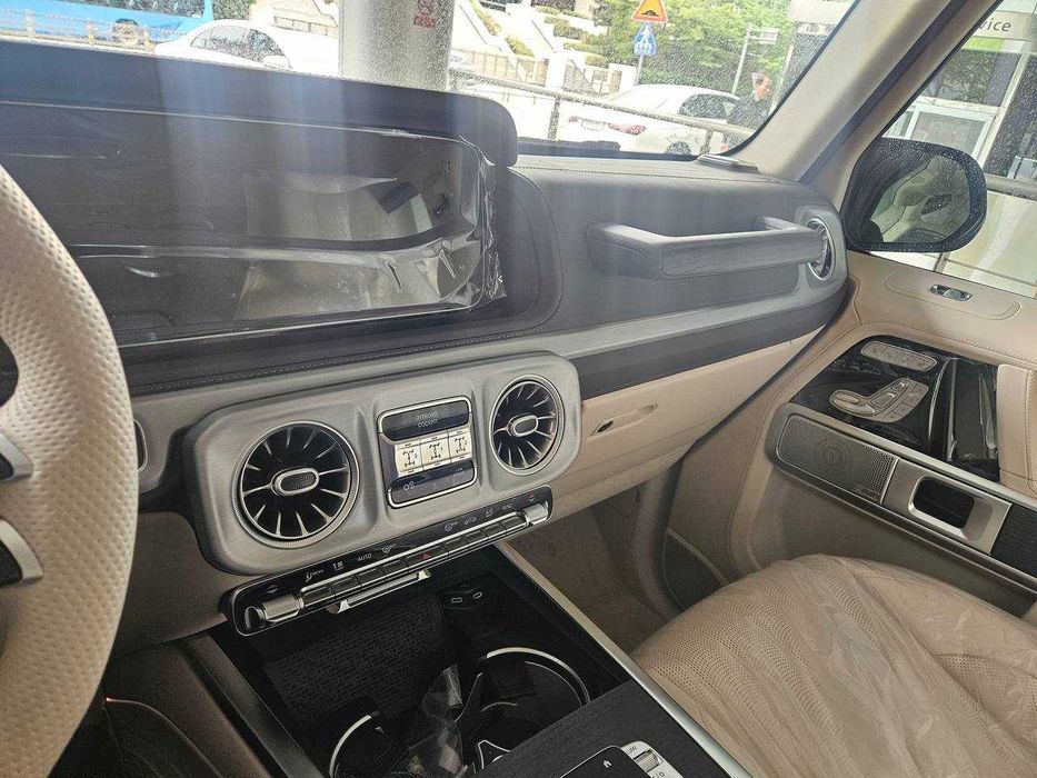 Mercedes-Benz G450d Manufaktur (в Корее)