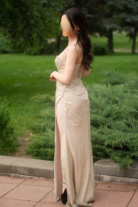 Бална рокля, блестяща, цвят "champagne gold"