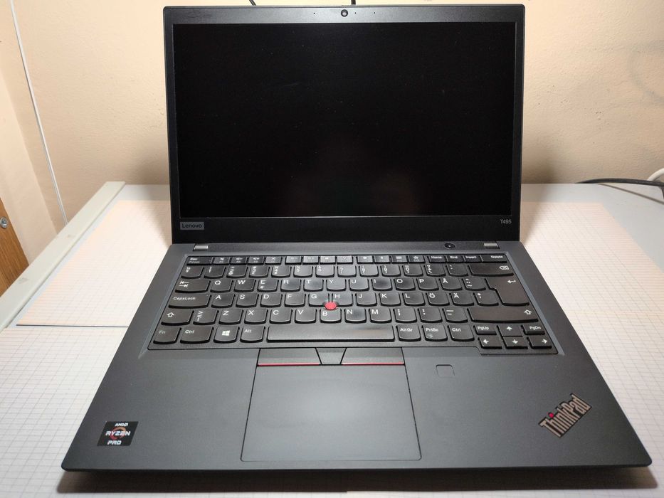 Лаптоп LENOVO ThinkPad T495  с 2 години ГАРАНЦИЯ