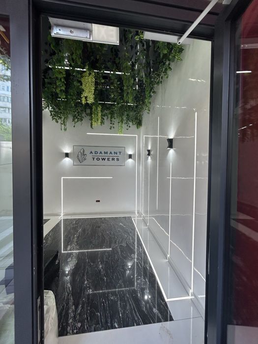 Regim Hotelier Adamant Towers