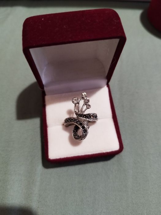 Бижута от медицинска стомана с камъни цирконий