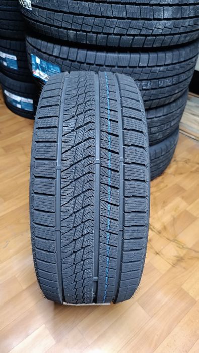 235/45R17  DOVROAD