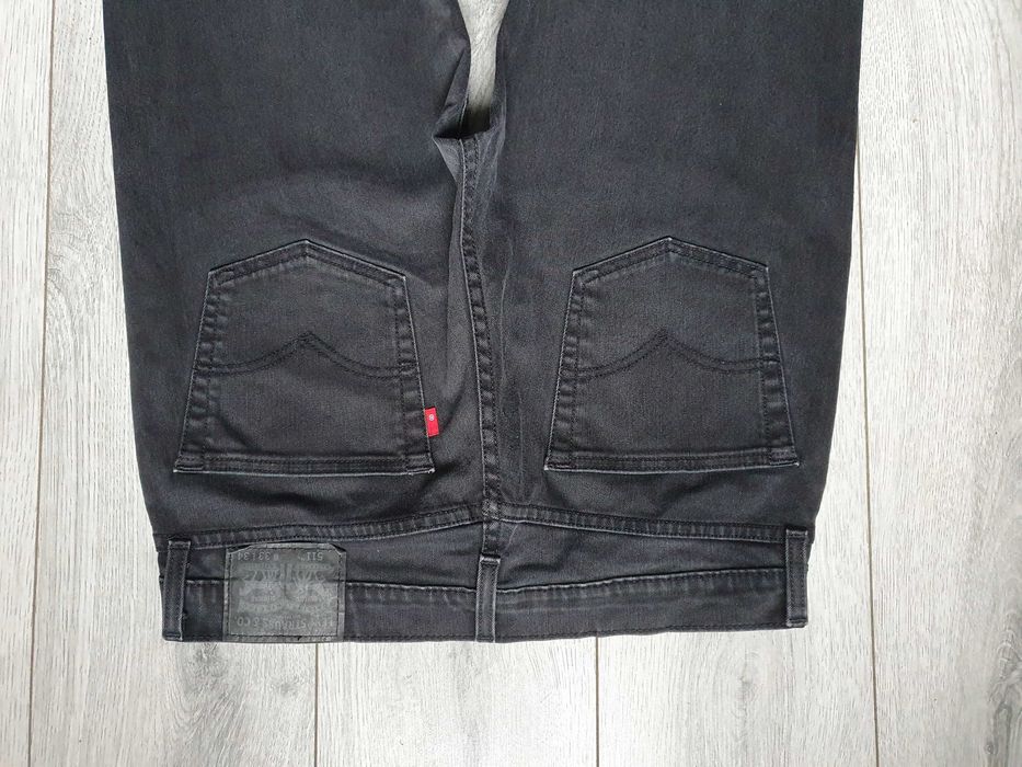 Blugi LEVI'S 511 Slim - Marime W33 L34 (Talie 88 cm)
