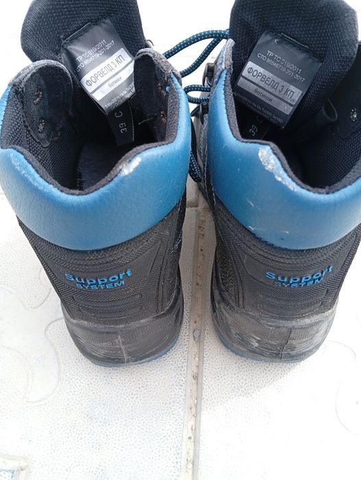 Продам спец ботинок