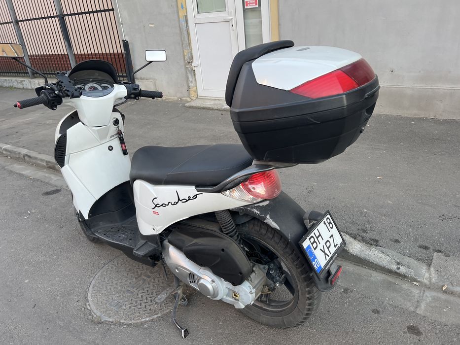 Aprilia Scarabeo 200i - An 2010 înmatriculat – 970 euro