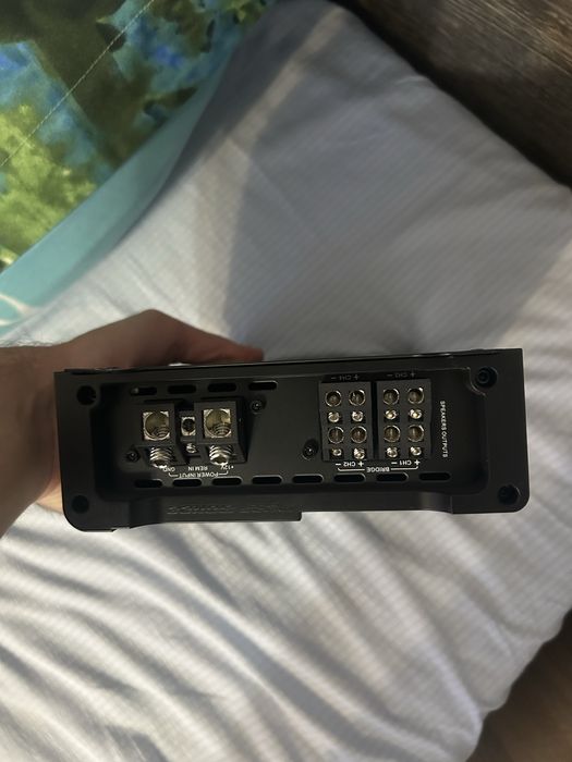 Продам усилитель