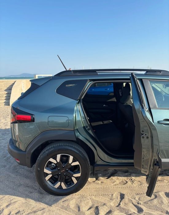 Dacia Duster 2025 • Extreme • ECO-G • 5 месеца • Като Нов