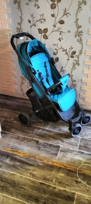 Коляска прогулочная