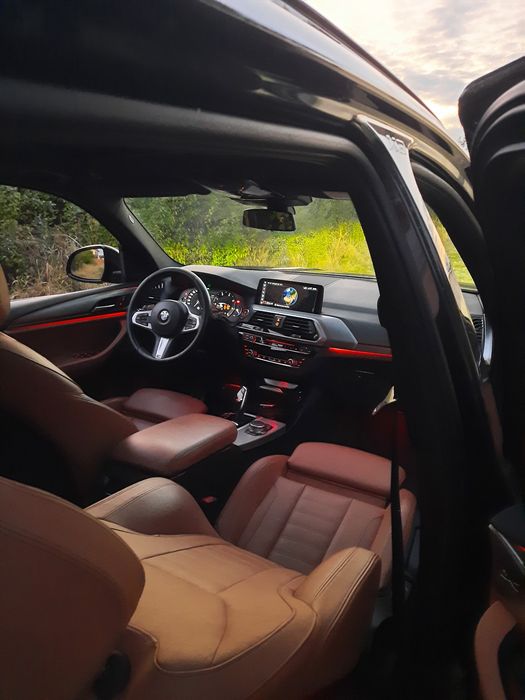 BMW X3 M-PACHET  xDrive 2.0d /Panoramic/Head-up/Harman Kardon