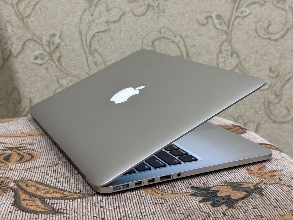 Apple MacBook Pro 13 inch Retina 2k