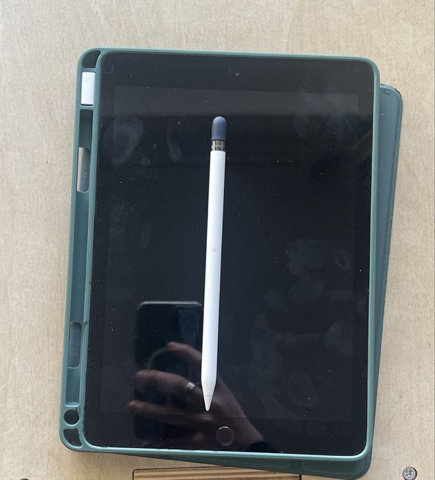 iPad 6 (2018) + Apple Pencil 1