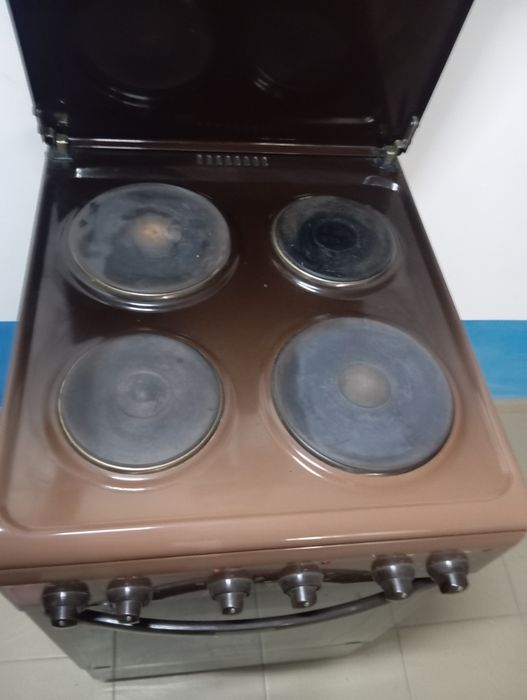 Продам электроплиту