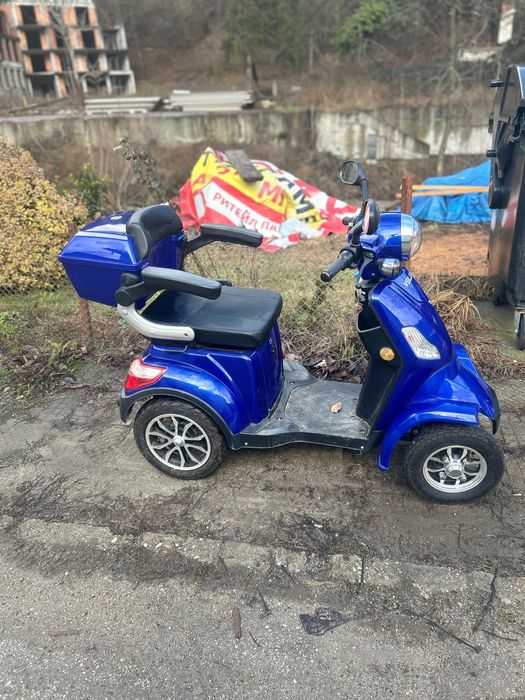 Елекрически скутер VELOBIKE