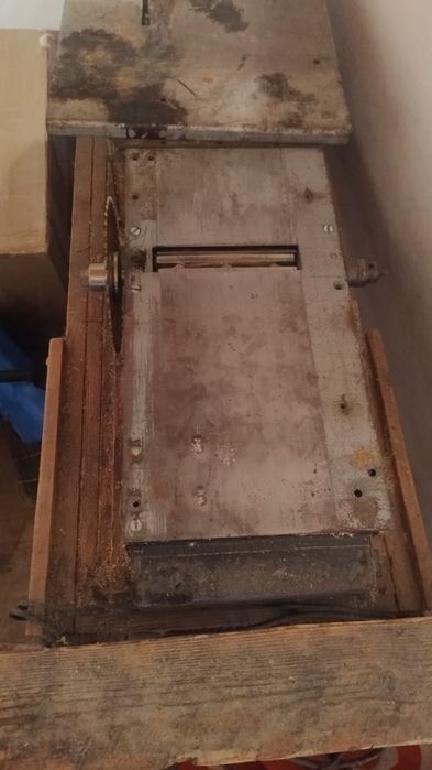 Vând aparat multifunctional tâmplărie