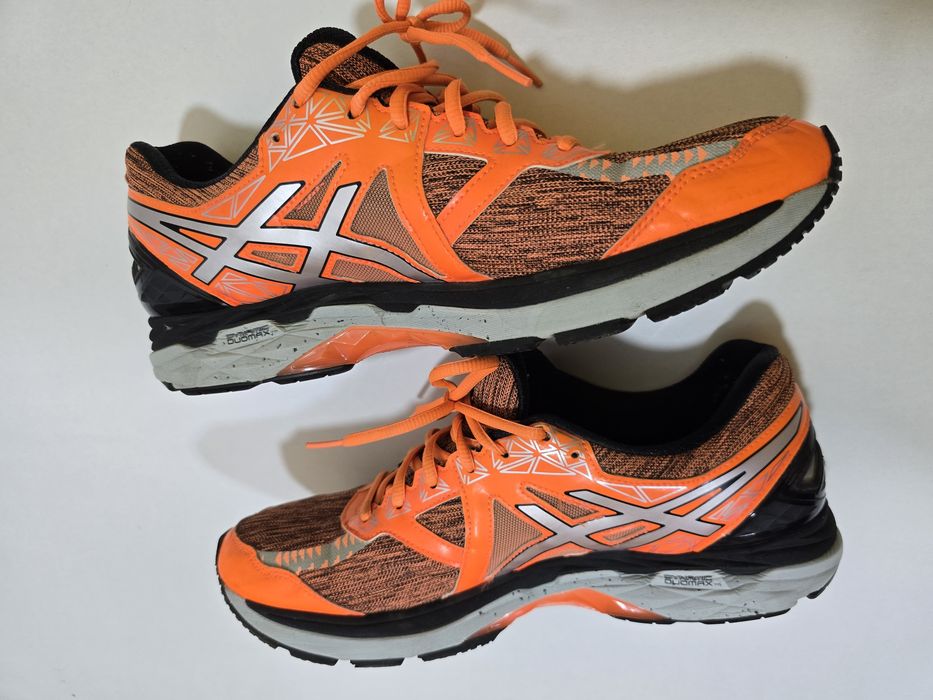 Adidasi Asics gel Gt-2000 colectie 42-43