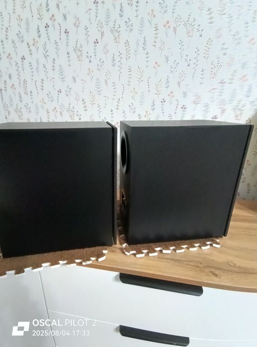 ELAC Debut 6.3 в отличном состоянии