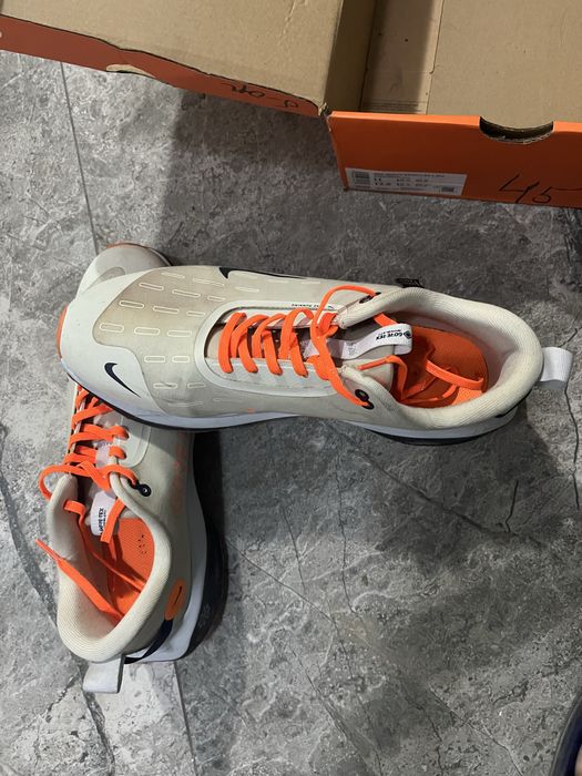 Продам кроссовки Найк