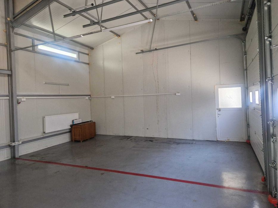 Proprietar inchiriez spatiu comercial Targu din Vale