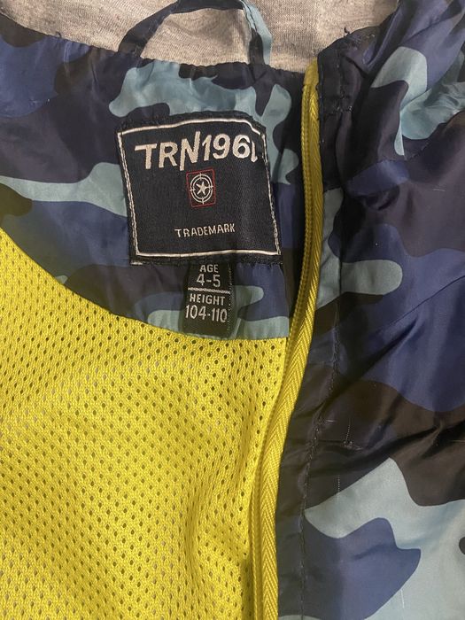 Продам детские ветровки