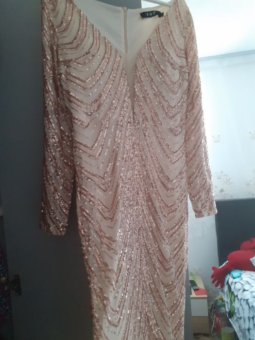 Vand rochie l 220 lei sandale nr 40 noi 100
