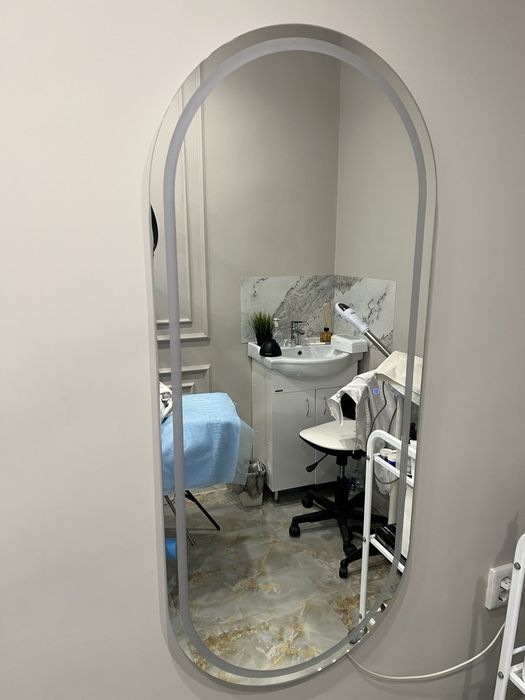 Продам зеркало округлое