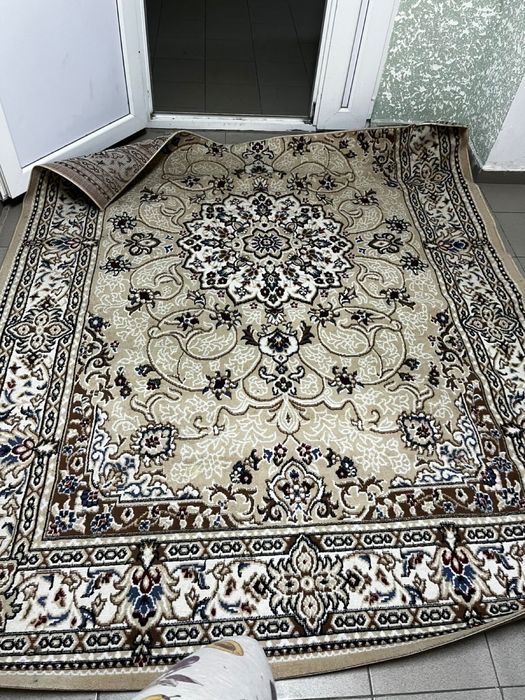 Продам два ковра