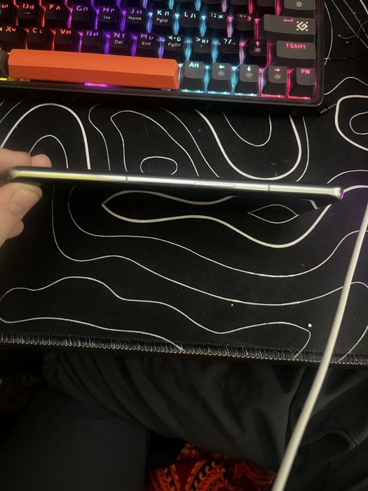 Продам OnePlus 11