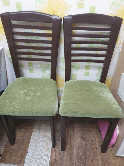 Продам стулья Румынские