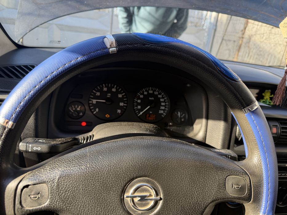 Se vinde opel astra G