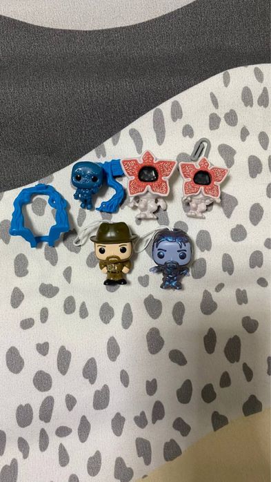 Stranger things kinder joy fanko pop