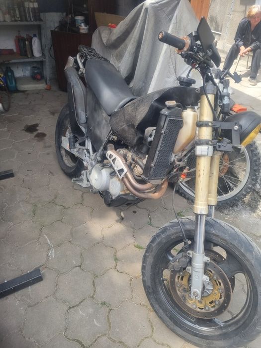 Vând Gilera 600 rc