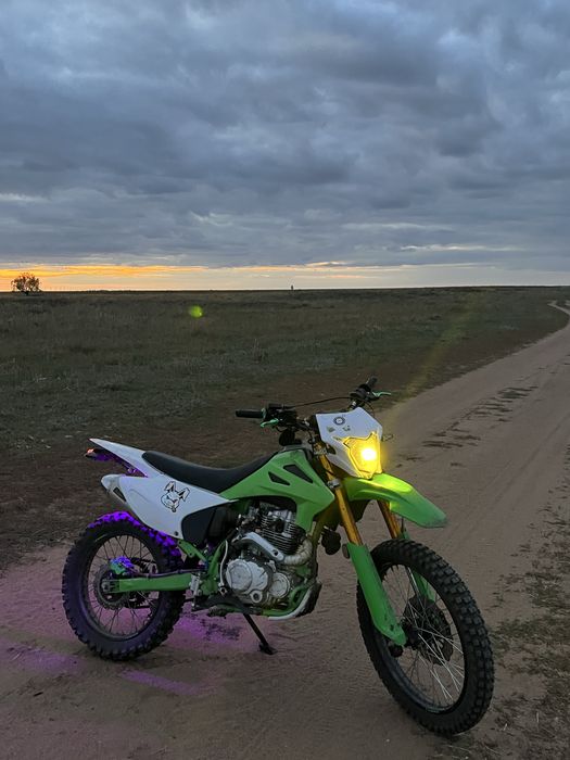 Продам эндуро 330 к