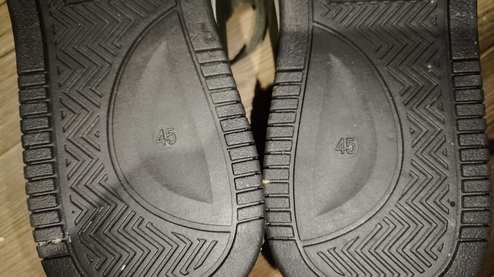 Широкая мужская обувь