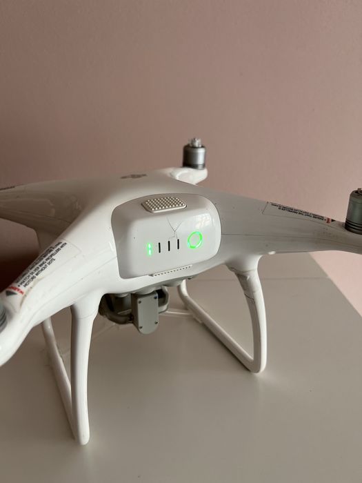 DJI Phantom 4, funcțională, de vânzare.