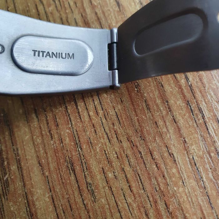 Титанов часовник SKAGEN - със страхотен дизайн и нова батерия