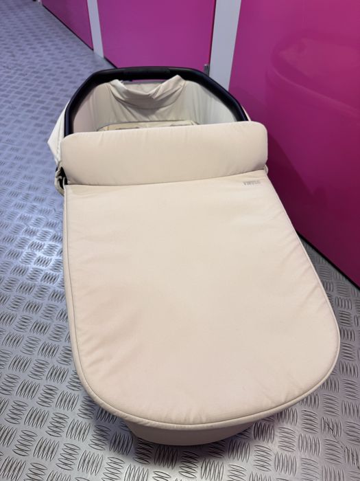 Кошче за новородено Thule Urban Glide 2/ 3/ 4