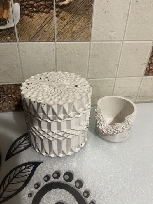 Шкатулка и подсвечник